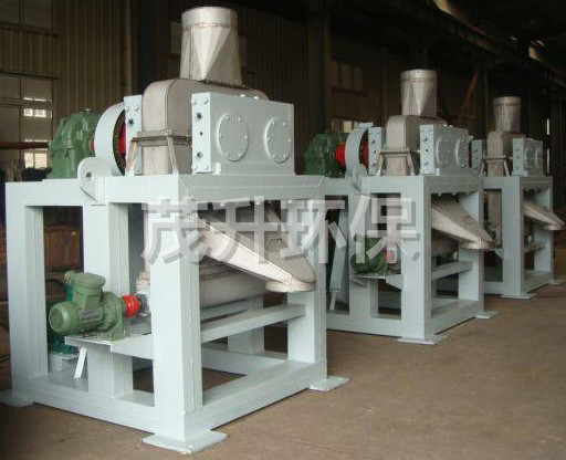 GZL系列干法辗压造粒机