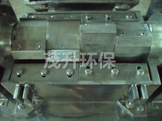 CSJ系列粗粉碎机