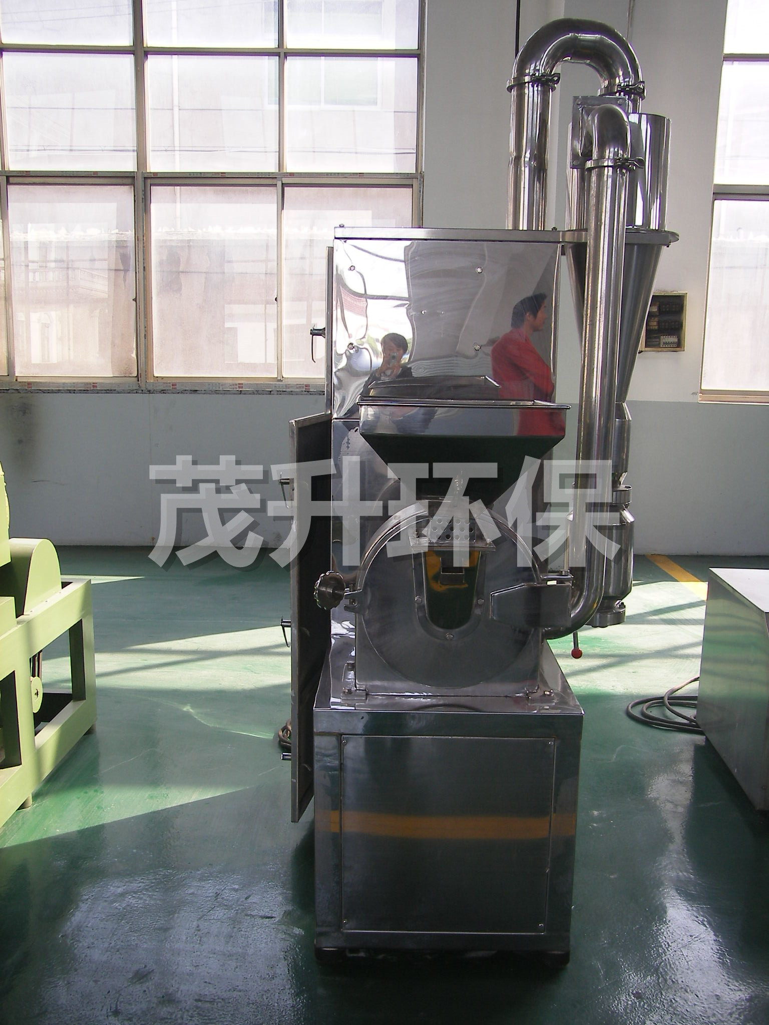 WFS中草药粉碎机